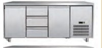 Unità di refrigerazione industriale con sistema di raffreddamento dell'aria per lo stoccaggio a temperatura controllata