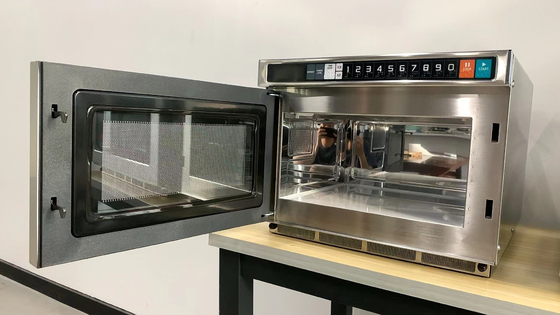 Forno a microonde nero/bianco da 25 litri per cucinare a temperatura 0-200C con controllo touch a membrana