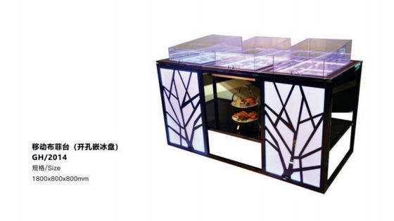 Attrezzature per l'ospitalità industriale con linee impeccabili e sfocate