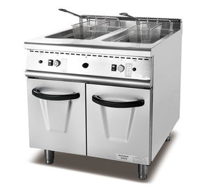 Cucina commerciale della doppia friggitrice che cucina la macchina elettrica della friggitrice dell'attrezzatura